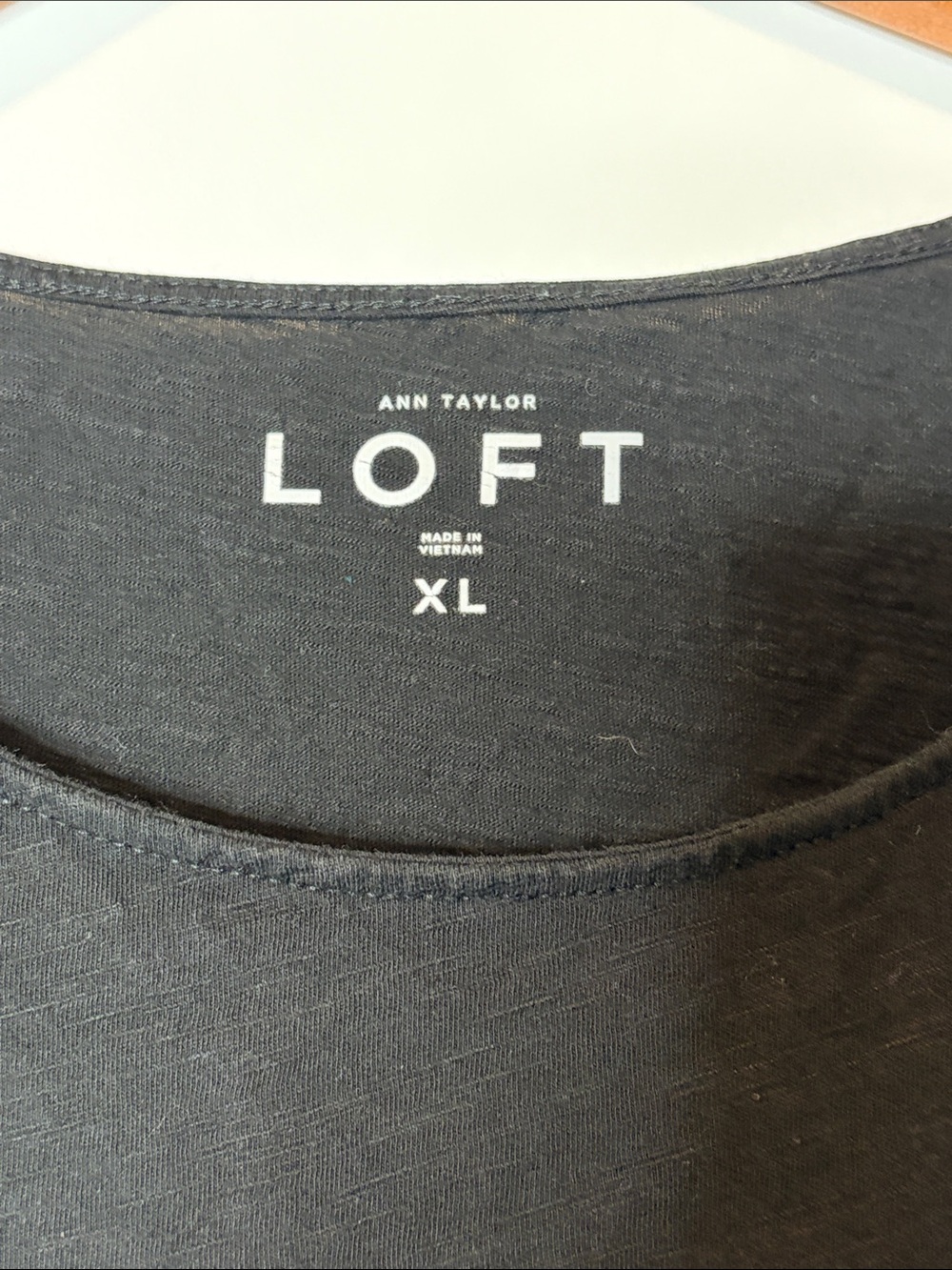 Ann Taylor Loft Black Short Sleeve Crewneck Tee size xl - Picture 2 of 4